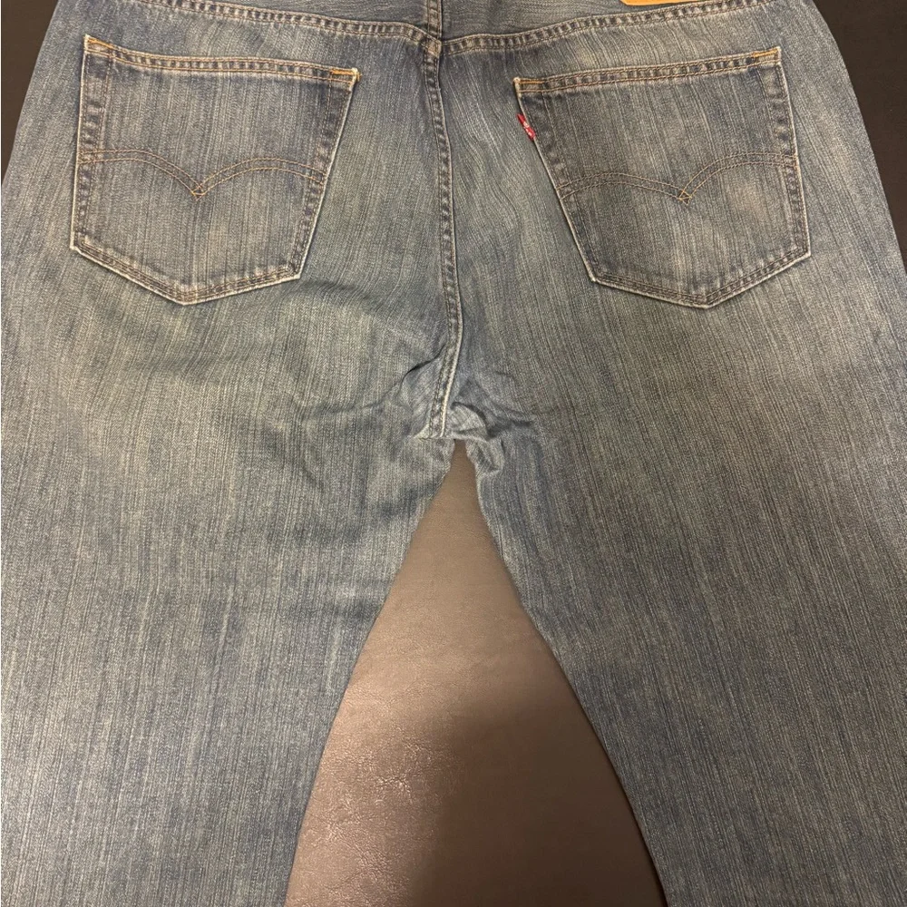 Levi's Relaxed Fit 559 Blue Jeans - Picture 3 of 5